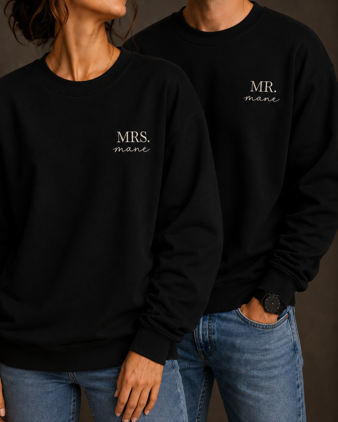BLACK SWEATSHIRT